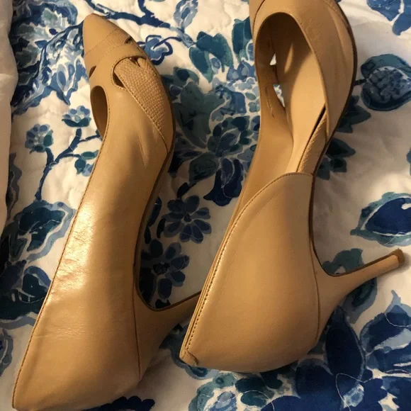 Nine West Light Natural Patent 3 inch High Heels GUC - Picture 6 of 10